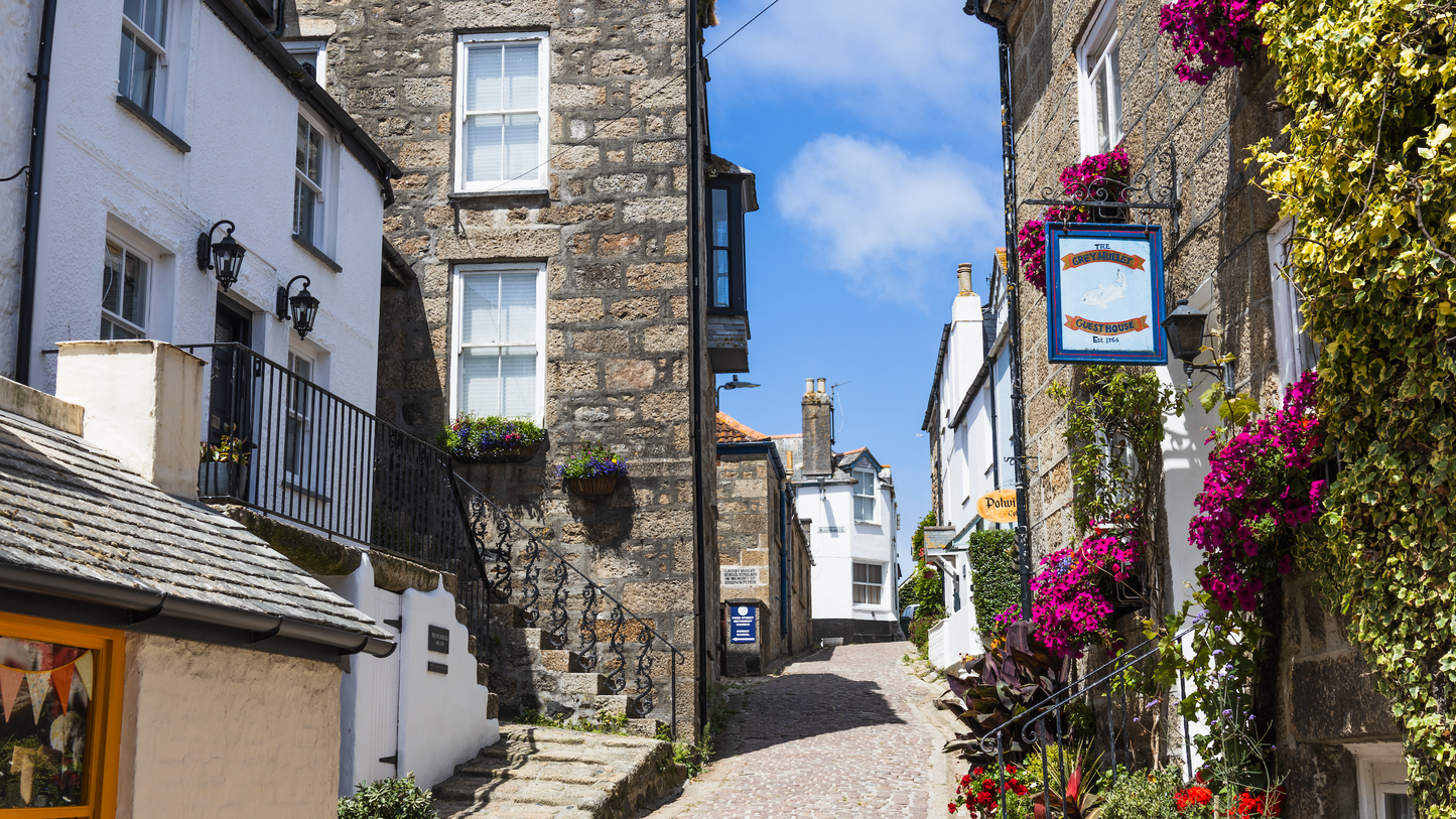 Why book with Go Tours UK?